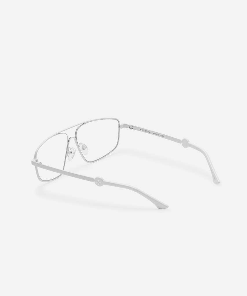 Neotelia Elmonto · White