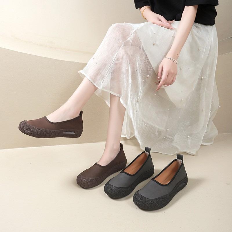 Flat-bottomed Doudou shoes women's new autumn versatile retro soft-soled single shoes one-pedal lazy shoes grandma shoes