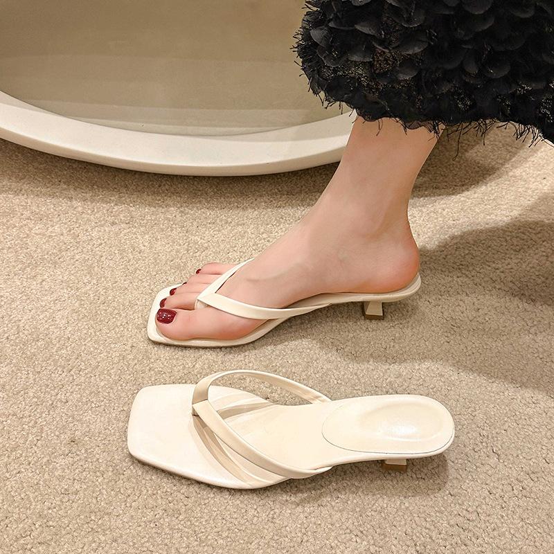 Women Clip Toe Slippers 2026 New Summer Comfort Low Heel Slides Shoes Ladies Casual Dress Street Style Soft Sole Flip-flops