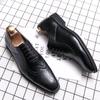 Fashion Men's Oxford Pointeds Business Dress Brogue Designer Carved Shoes For Men Loafers Outdoor Flat Male Wedding Shoes 38~46