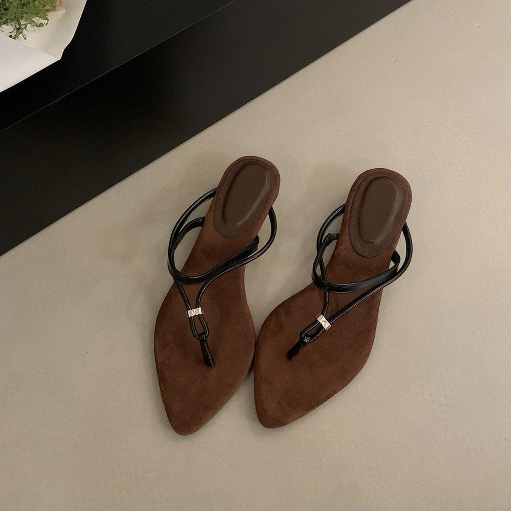 French Pointed Silver Wedge Heel Cool Slippers Women's Outer Wear 2025 Summer New Niche Toe Thin Strap Roman Sandals