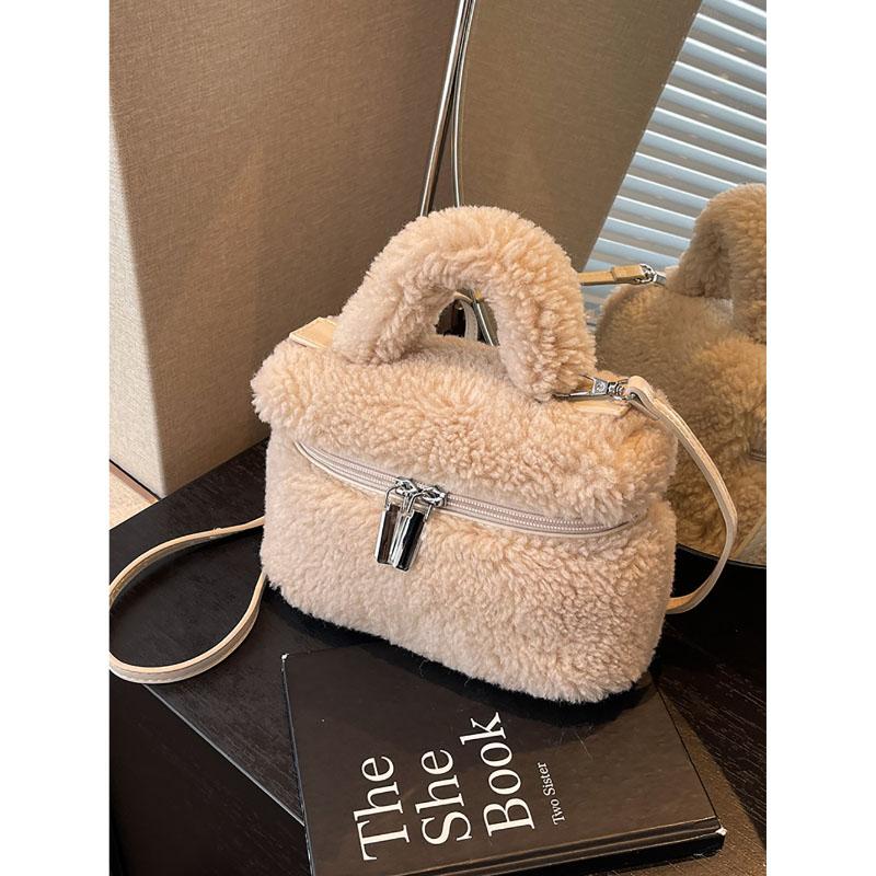Roztomilá mini jehněčí vlněná malá čtvercová taška podzimní a zimní nová jednoduchá pevná kabelka dámská móda všestranná crossbody taška