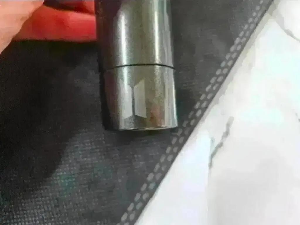 BTS Ny produkt: Ami Balm Specialutgåva Ljuspinne + Fotokort till Salu