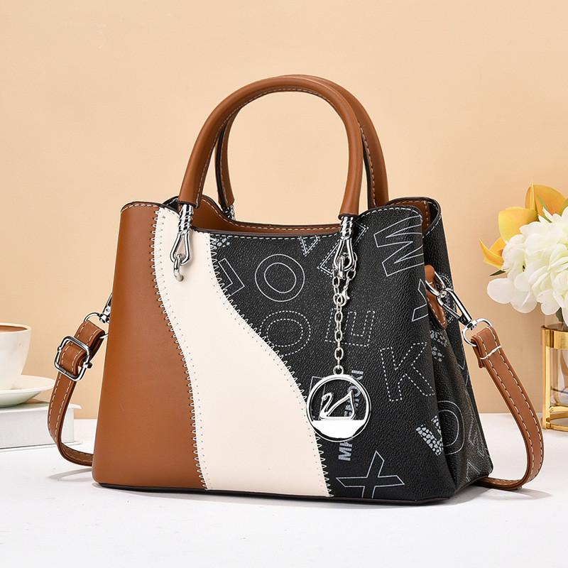 Stylish Medium Capacity Pu Tote Bag For Women With Versatile Design And Chain Detail