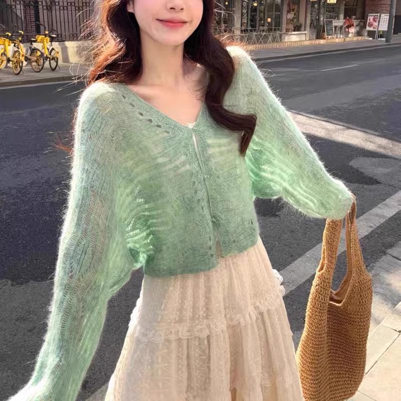 2026 Women's Sweet Style V-Neck Green Knit Cardigan - Lightweight Sun Protection for Spring/Summer