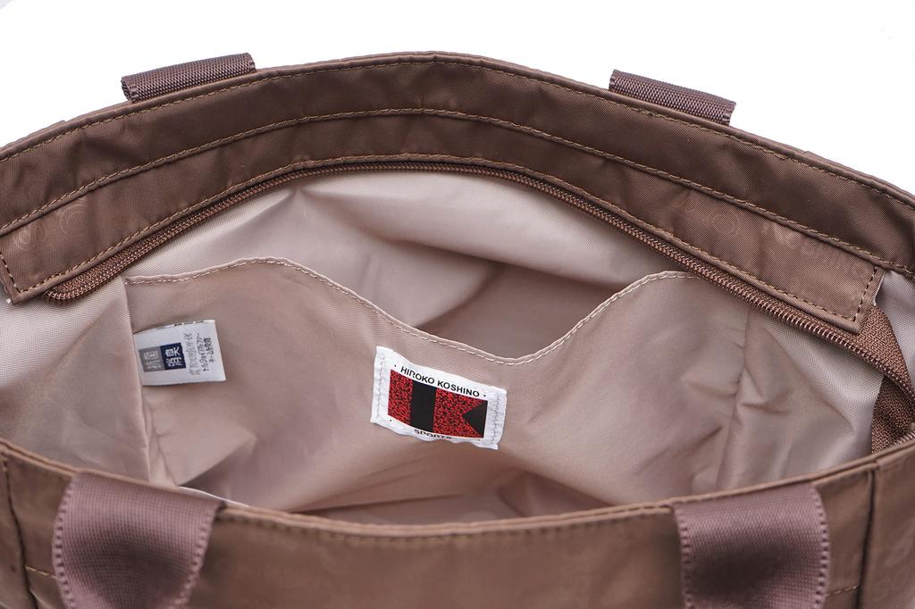 Bolsa de Mão HIROKO KOSHINO SPORTS com Necessaire Desodorizante em Forma de L, HKO03 (Marfim)