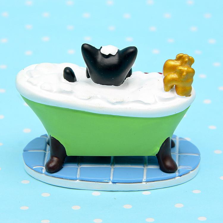 Black Taking Cat A Bath In The Bathtub Resin Ornament For Home Gifts Styling