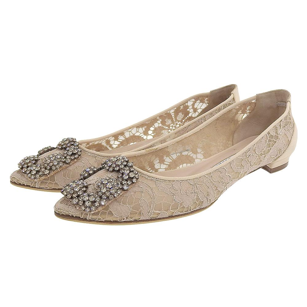 MANOLO BLAHNIK Excellent condition HANGISI crystal buckle lace design pointed toe flat pumps, size 36 shoes 36 beigeUsed