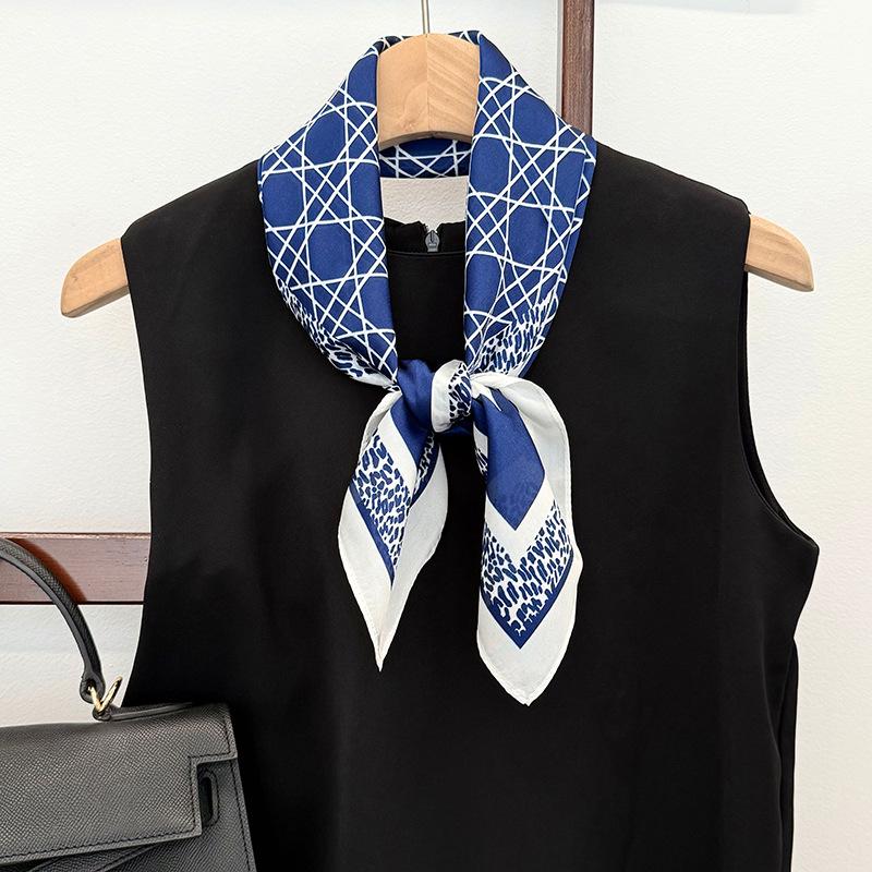 70 square scarves, new silk scarves, fashionable and versatile bags, tied hair scarves, headbands, neck protectors, scarves, shawls.