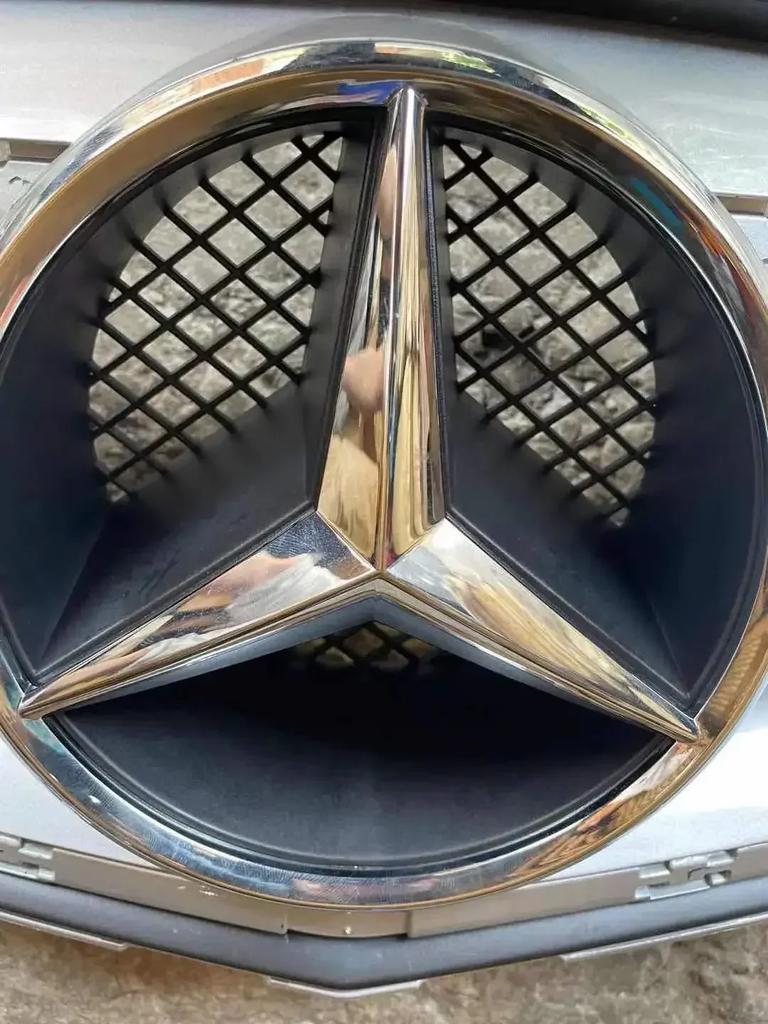 DQY2 Hot 2025 18.5cm Hollow style Car Front Grill Emblem W204 With Base For Mercedes Benz C CLASS W204 GLK W204 B W245 VITO W447 W463