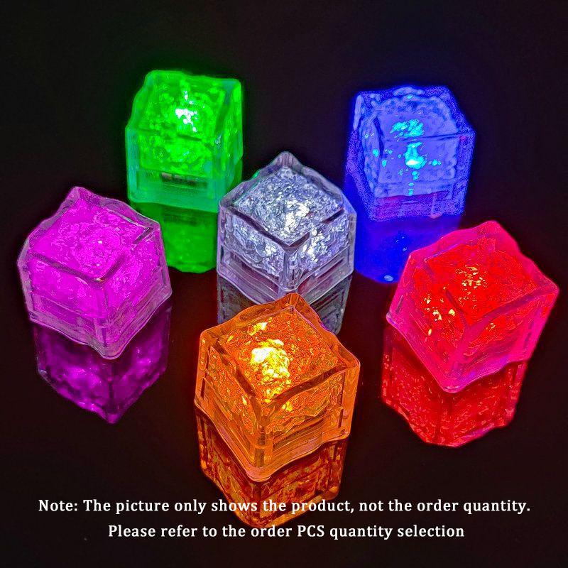 

Мигающие светодиодные кубики льда, нетоксичные, цветные, светящиеся, ледяные огни для вечеринок, баров, KTV, свадеб, мероприятий, напитков, аксессуаров 12PCS