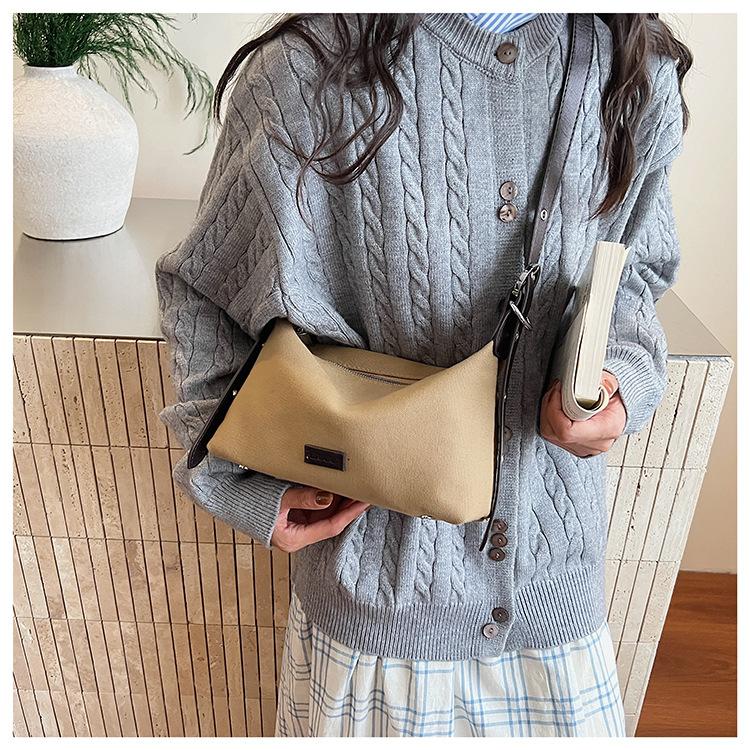 Premium Sense Niche Canvas Bag Women's Autumn and Winter Leisure Shoulder Messenger Bag Commuter Dumpling Bag