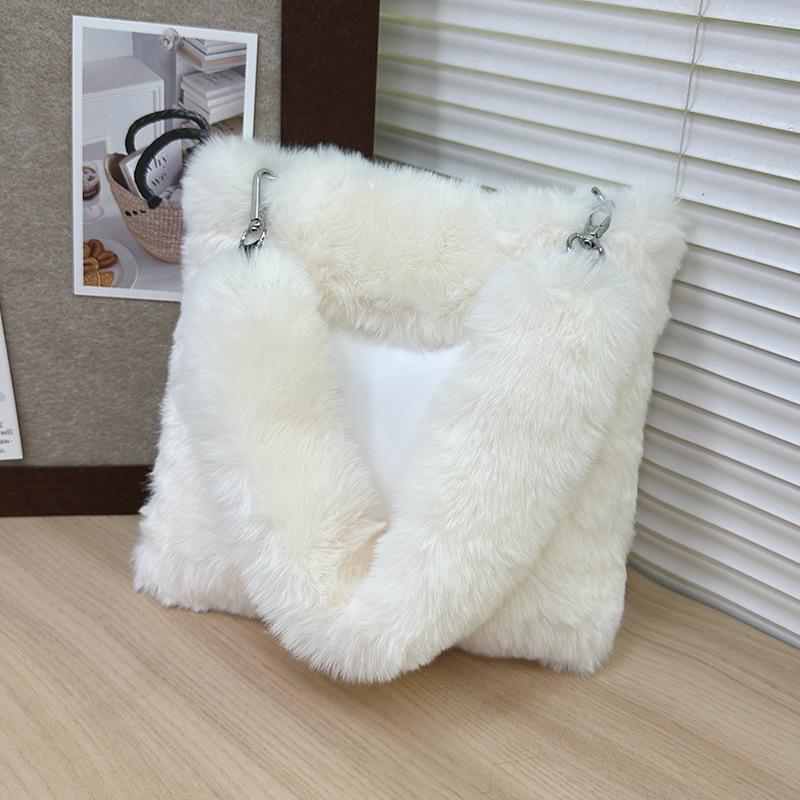 Tote bag plush bag new shoulder bag fresh and sweet underarm bag large capacity love plush bag