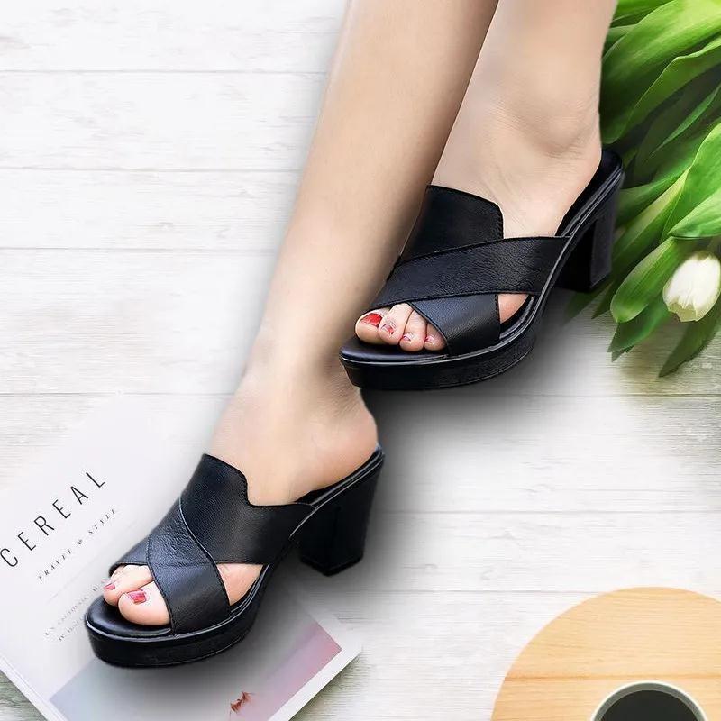 Four Summer Trendy Girl Cool Slippers Thick Heel Mother High Heel anti-Taiwan Hundred Casual Women's Shoes Comfortable