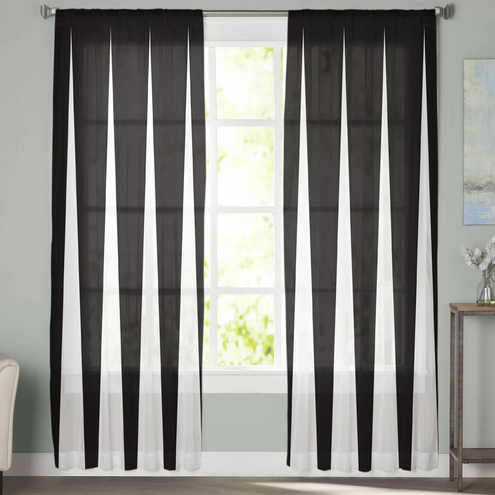 Черно-белые полосатые прозрачные шторы с геометрическим рисунком для гостиной — фото 5