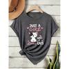 Damen-T-Shirt aus Baumwolle mit kurzen Ärmeln – „Just A Girl Who Loves Cats“ – Niedliches Cartoon-Katzenmotiv, grünes Top