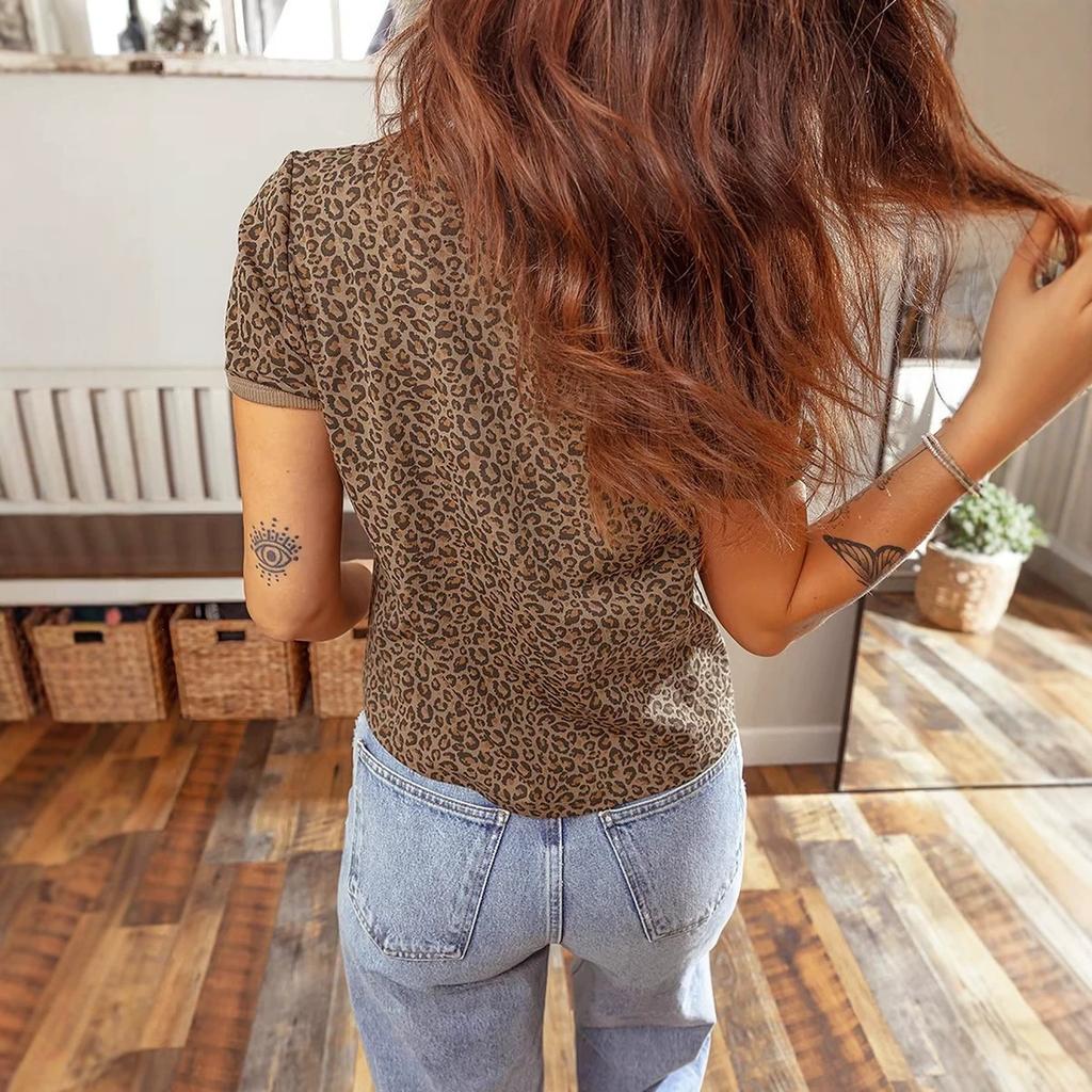 Women's Round Neck Short Sleeve Tee Regular Fit Streetwear Leopard Print Top