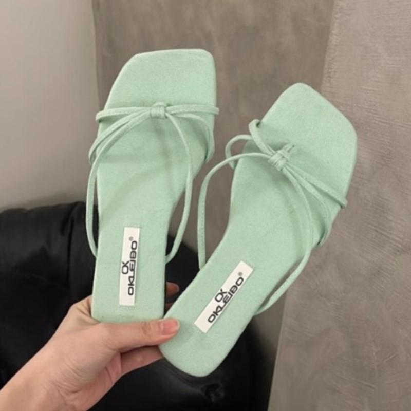 Fashion 2025 Summer New Fairy Tale Inspired Green Flat Thong Sandals for Women Anti-Slip Outdoor Beach Slides Trendy Outdoor Slippers