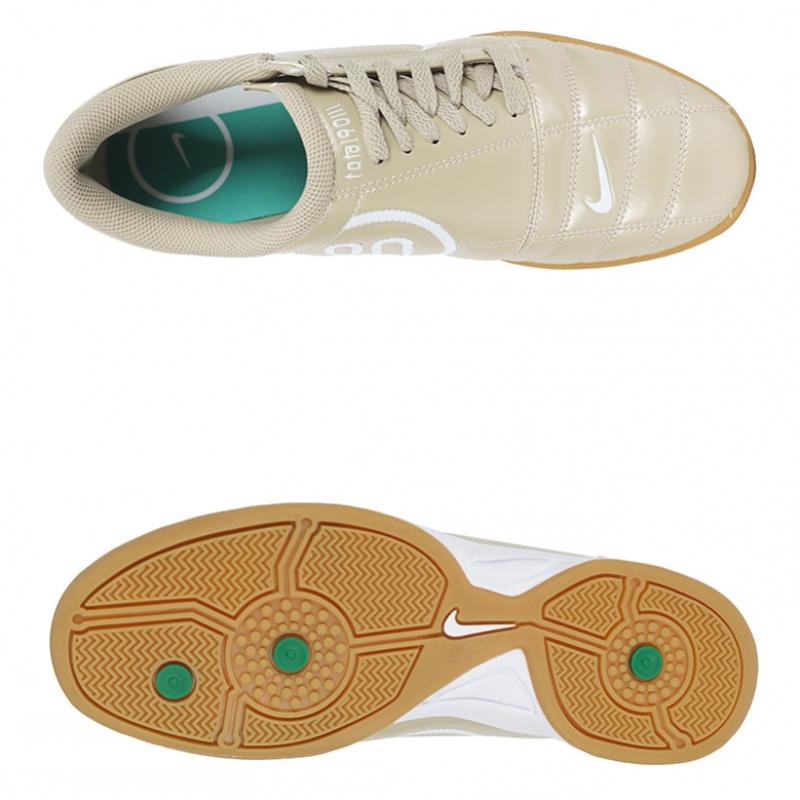 Nike Total 90 Sneakers