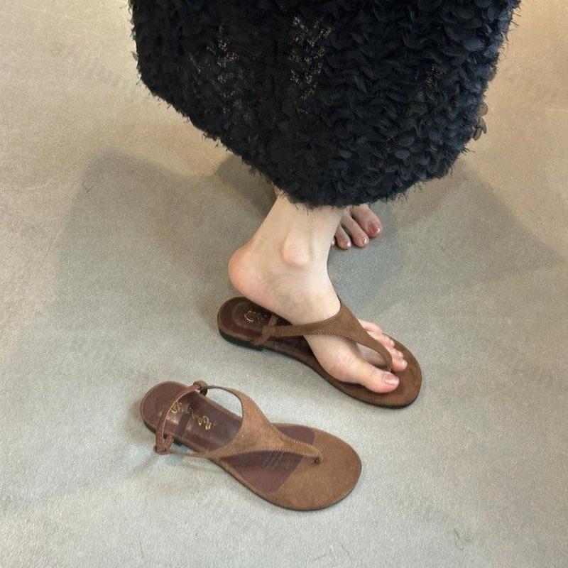 Summer Woman Slipper 2026 New Roman Flat Bottom Sandals Outdoor Clamp Toe Beach Shoes Comfortable Seaside Vacation Flip Flops