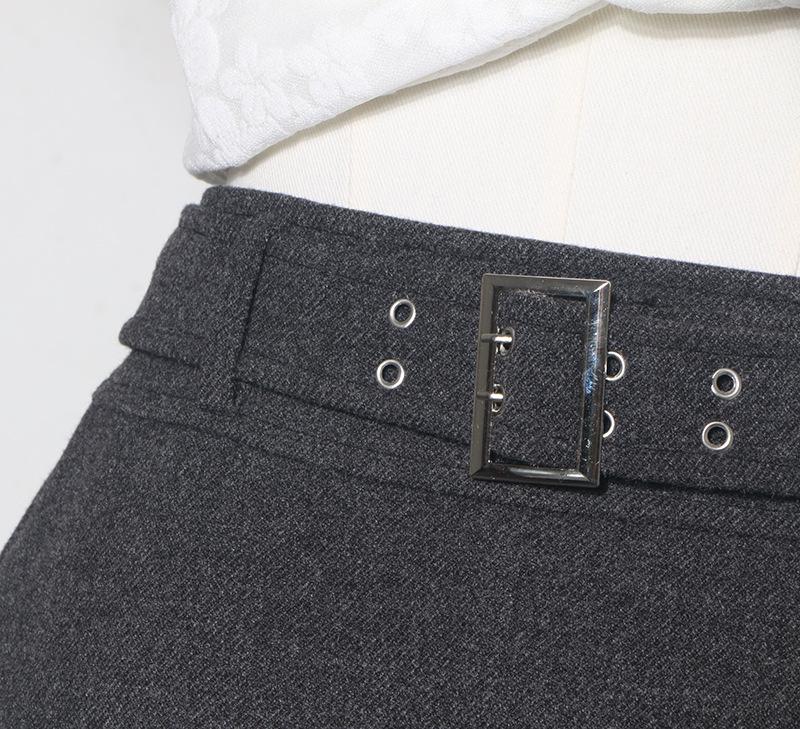 Women's High Waist Plaid Wool Skirt with Belt - Winter A-line Hip-Hugging Short Skirt