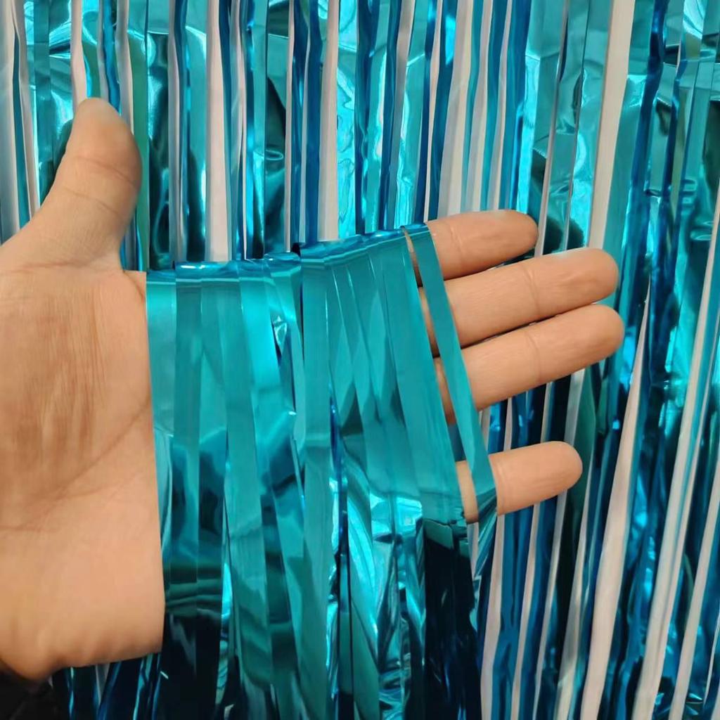 Laser Regnsilke Toppgardin, 1x2m - Bakgrundsdekoration för Födelsedagsfest