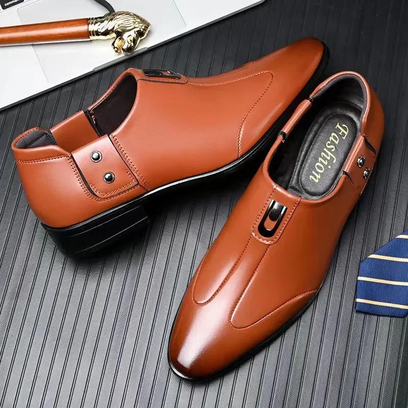 Fashion White Mens Casual Loafers Driving Moccasin Fashion Male Comfortable Business Formal Spring Leather Men Lazy Metal Dress Shoes