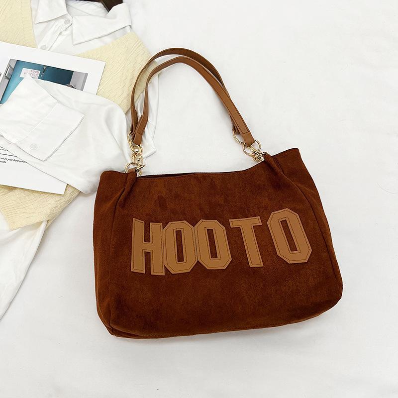 

Модная сумка-тоут с надписью, ручная, большая, контрастных цветов, популярная новая простая сумка через плечо, большая вместимость, для поездок, трендовая one size fits all темно-коричневого