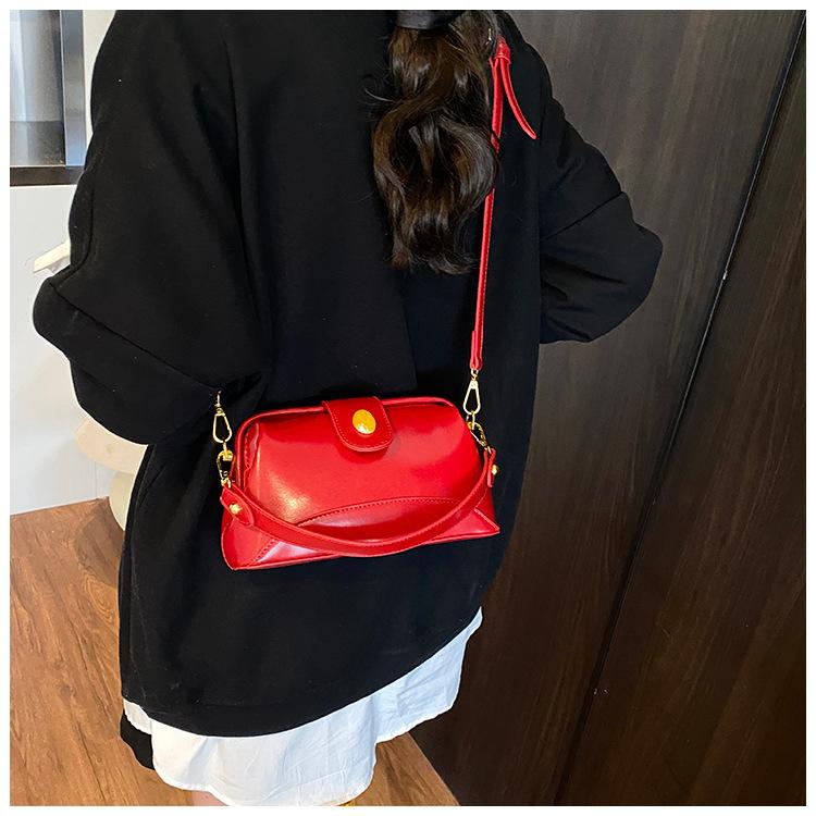 Small Square Bag Women's New Portable Shoulder Messenger Bag Fashion Trend Exquisite Women's Bag