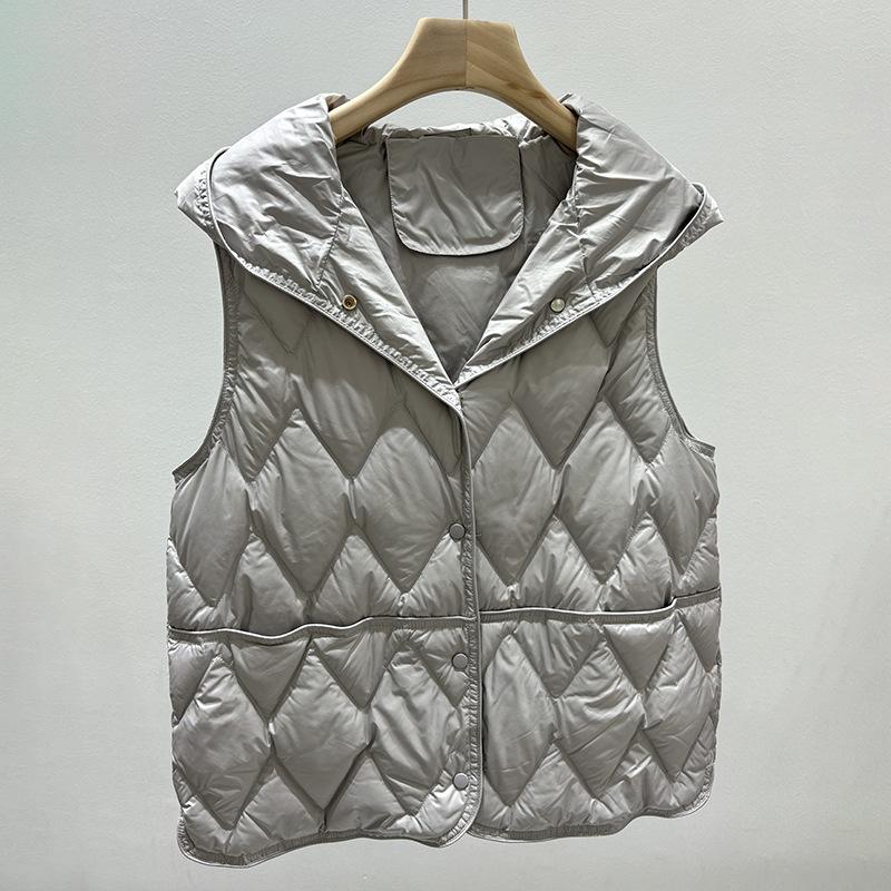 Autumn and winter new hooded short fashion down jacket women's V-shaped pressed line vest white duck down to keep warm in winter