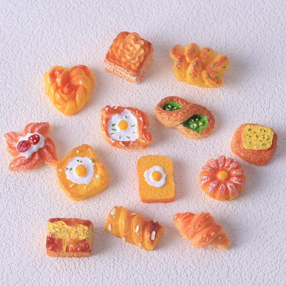 

13PCS Miniature Dollhouse food Pumpkin/Fried Eggs Toast/Rose Bread Model for Blyth ob11 Doll Bakery Accessories 1.5x2.5cm