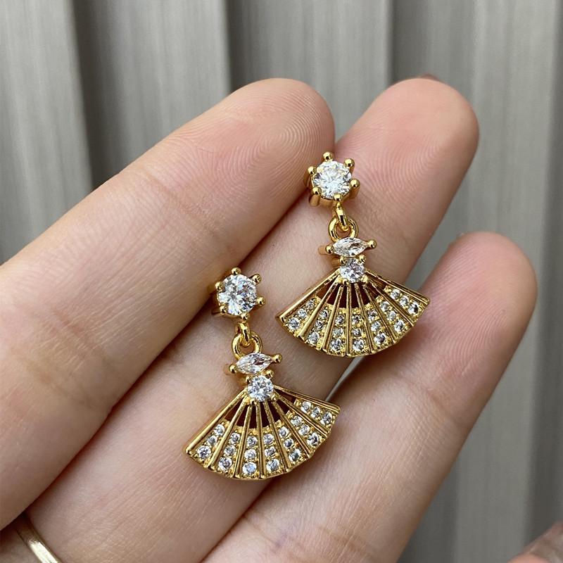 Douyin same Seiko full diamond fan stud earrings luxury retro skirt earrings earrings