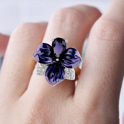 Kadın Yüzük 3D Çiçek Şekli Rhinestone Dekor Emaye Cilalı Bakır Yıl Dönümü Hediyesi Düğün Partisi Ziyafet Kokteyl Takıları