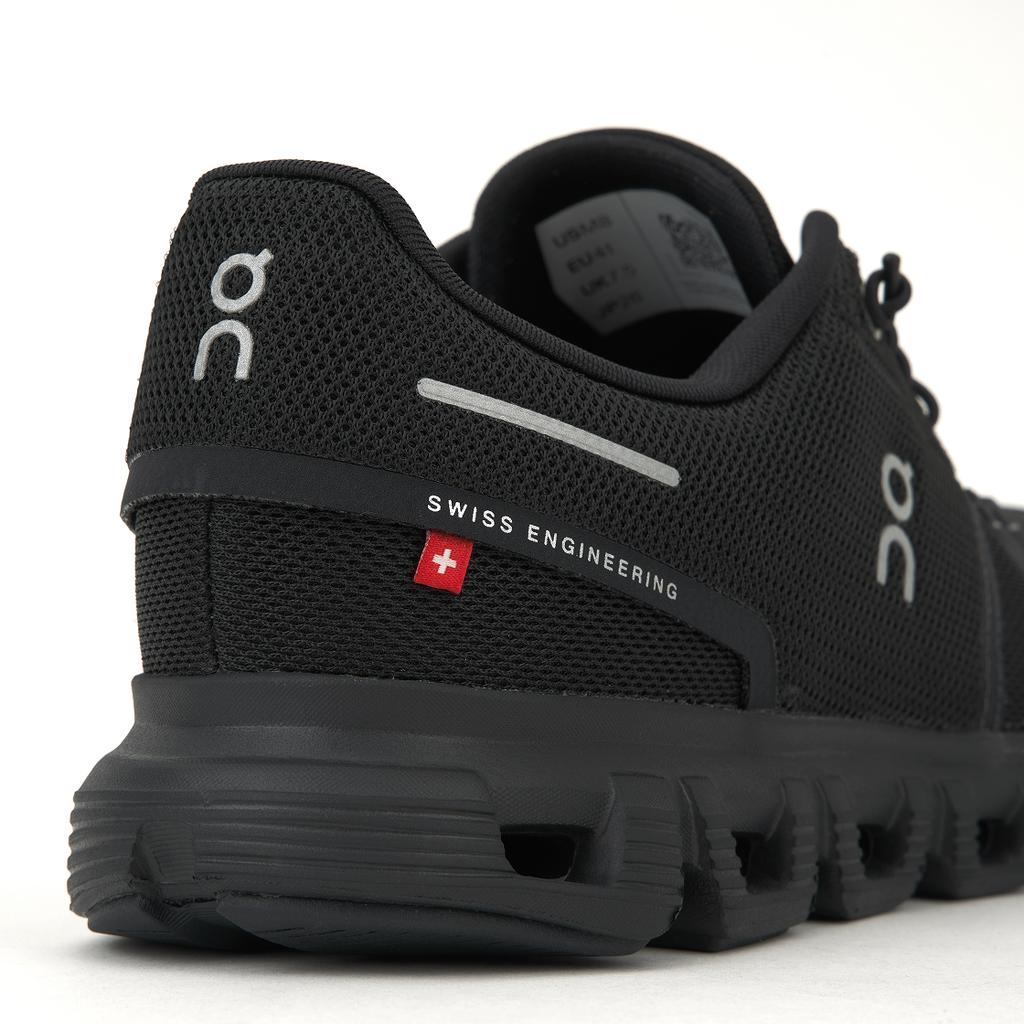 ON Cloud 6 Triple Black Baskets Homme 3MF10071043