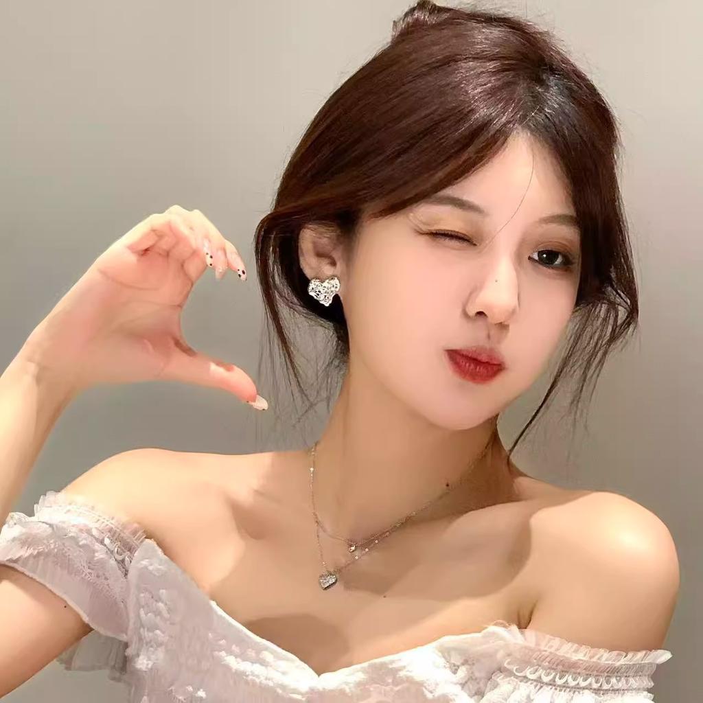 Hollow Irregular Earrings Women's Senior Design Stud Earrings Temperament Commuter Ears