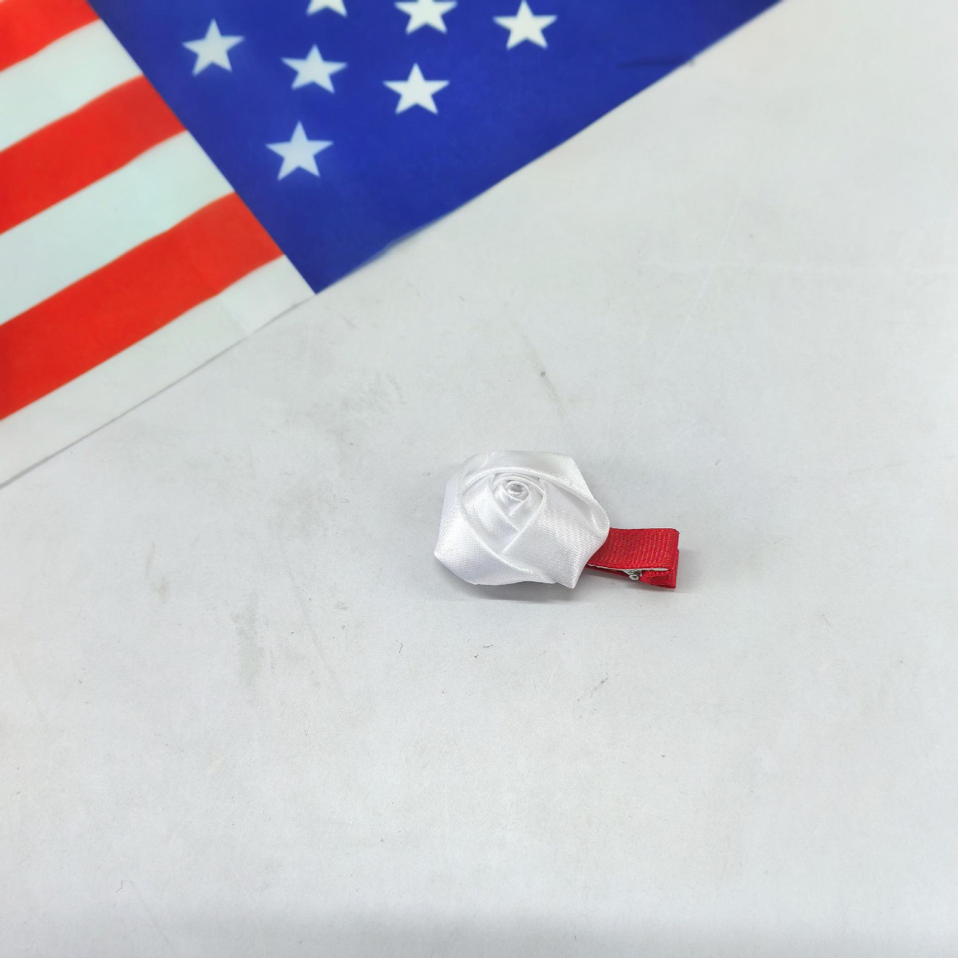

Independence Day Simulation Rose Flower Bud Hair Clip Children Made Of American Blue White Red Fabric With Side Duckbill