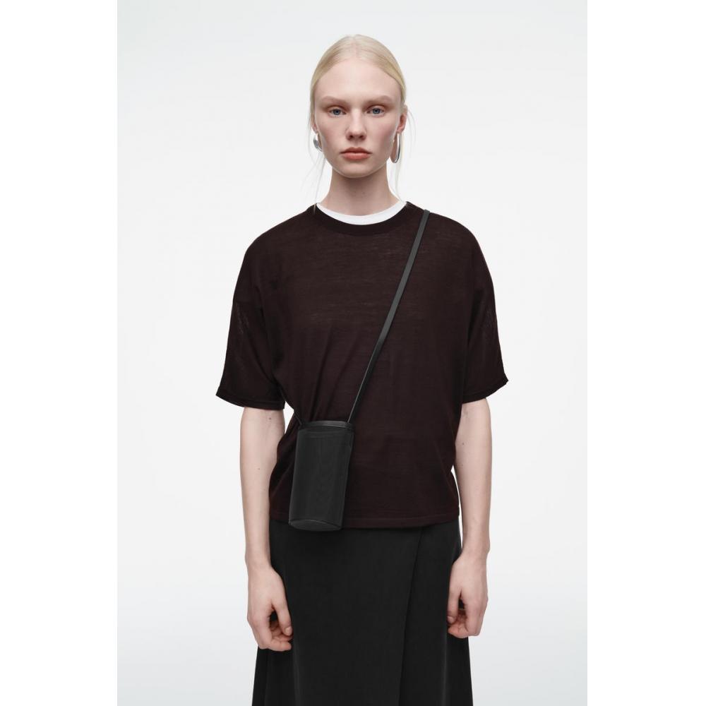 

Cos Japan Crossbody Bottle Holder Mesh Black/ONESIZE