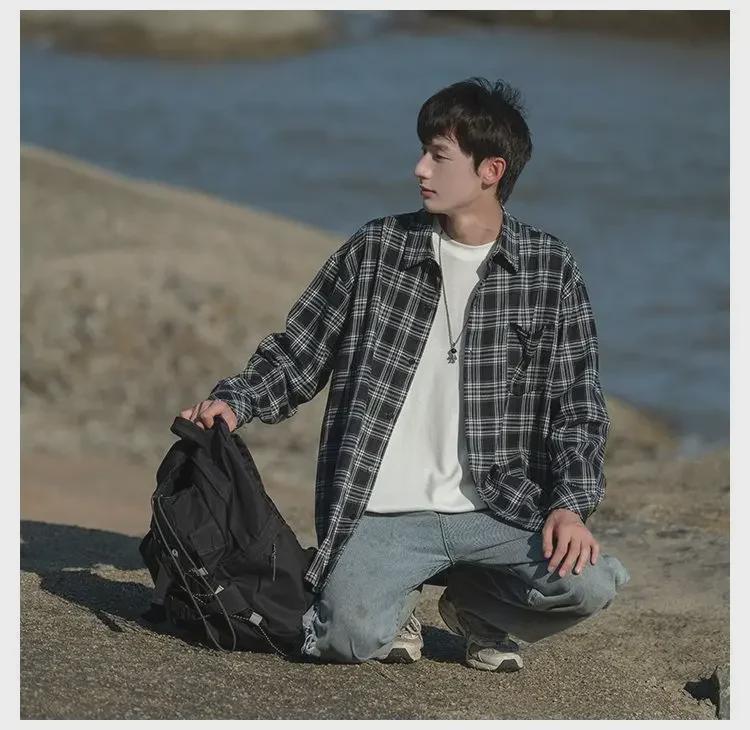 Men's 2023 Retro Japanese Plaid Loose Long Sleeve Shirt for Spring and Autumn