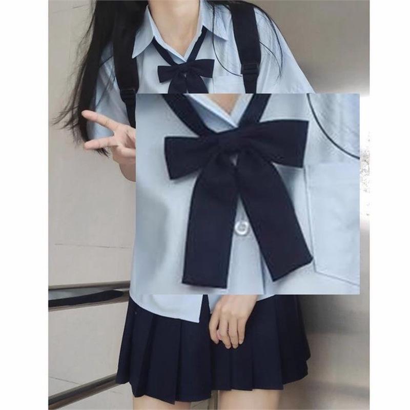 

Оригинальная синяя блузка с коротким рукавом - женская универсальная униформа в академическом стиле S