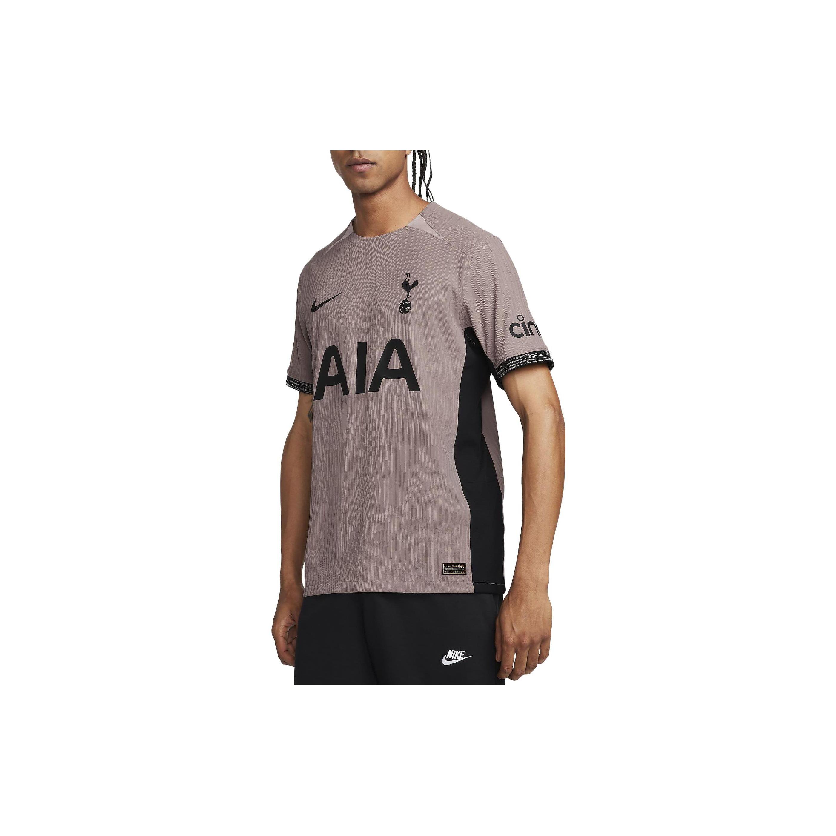 Nike T Shirts Men s Taupe Crew Neck Moderate Straight Fit DX9761-210- XS