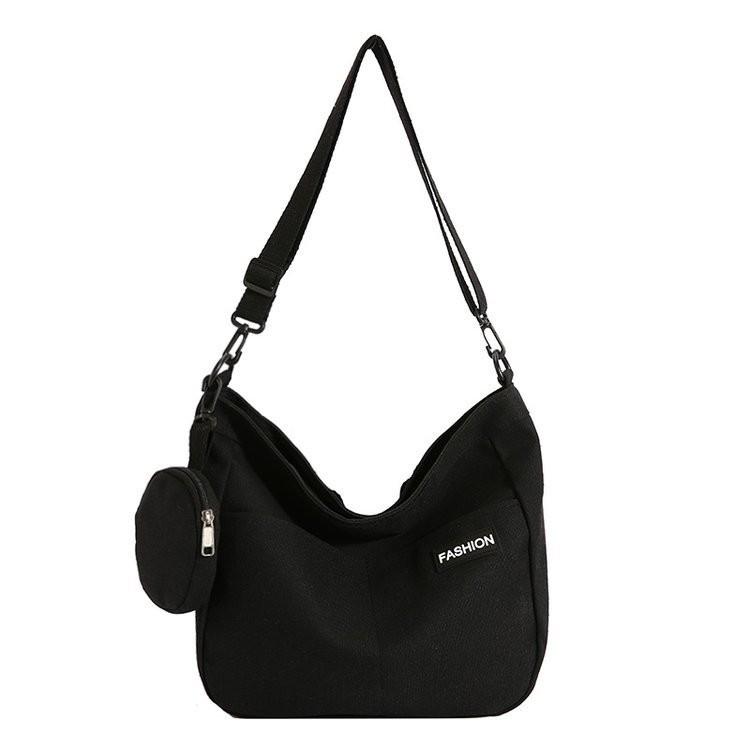Trendy Fashionable Canvas Shoulder Bag For Women With Spacious Design For Everyday Use