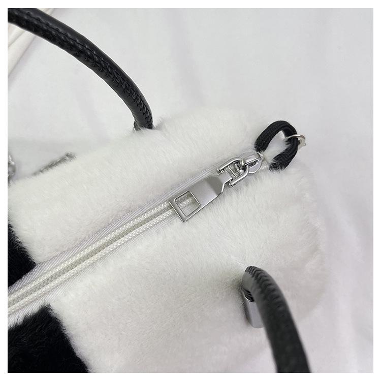 Plush Capybara Panda Crossbody Shoulder Bag - Cute Fashion Handbag Doll for Girls