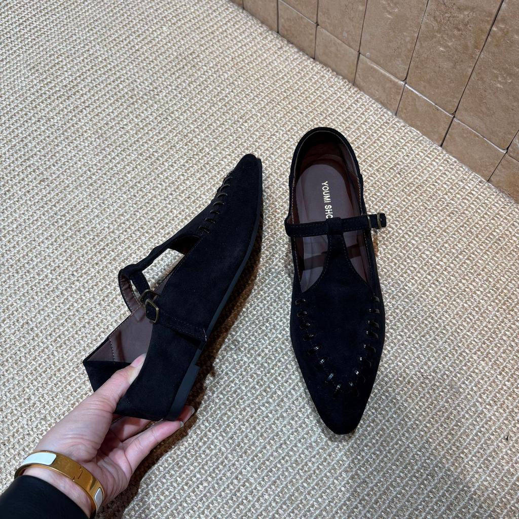 2025 Autumn and Winter New Round Head One-word Buckle Braided Soft Bottom Inner Slope Heel Set Foot Versatile Doudou Commuting Work