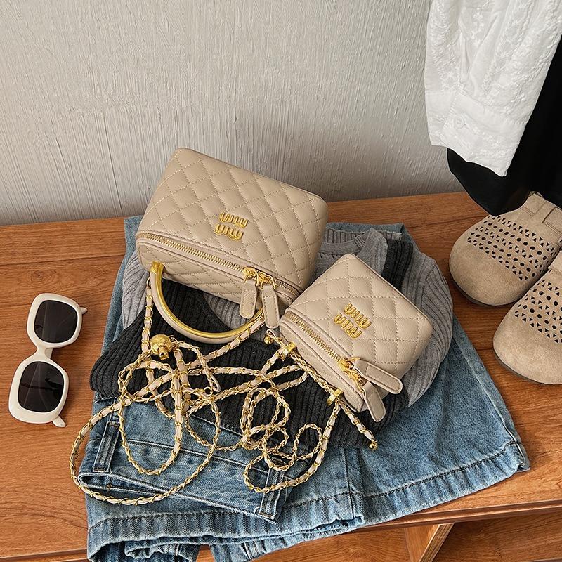 Rhombus chain box bag 2 new mini square bag women's versatile shoulder messenger bag women's bag