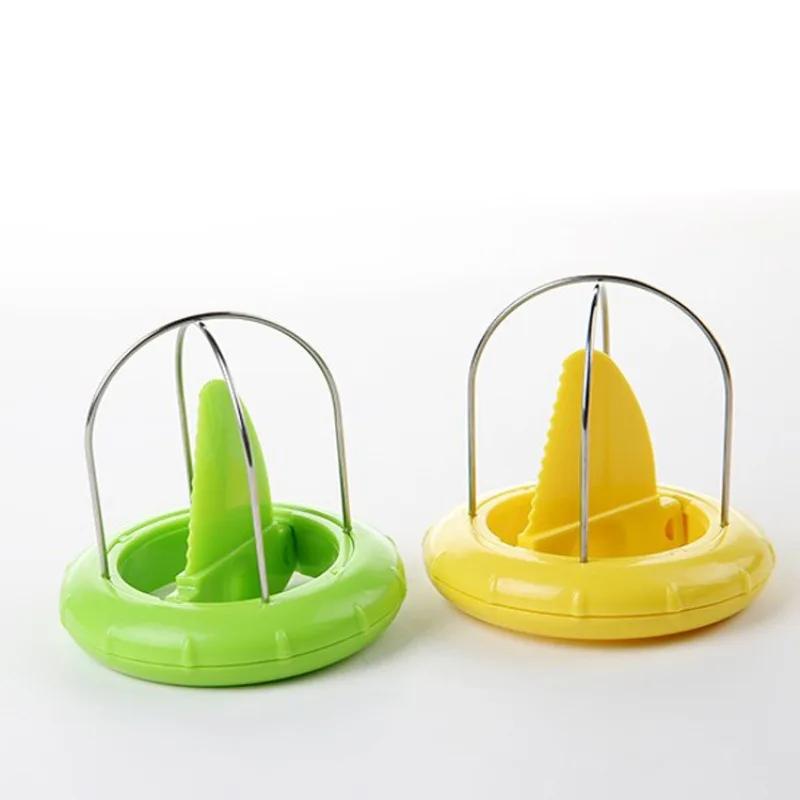 1 Pc Efficient Fruit Preparation Tool, Stainless Steel Kiwi Peeler for Easy Peeling and Slicing, Creative Kitchen Tool