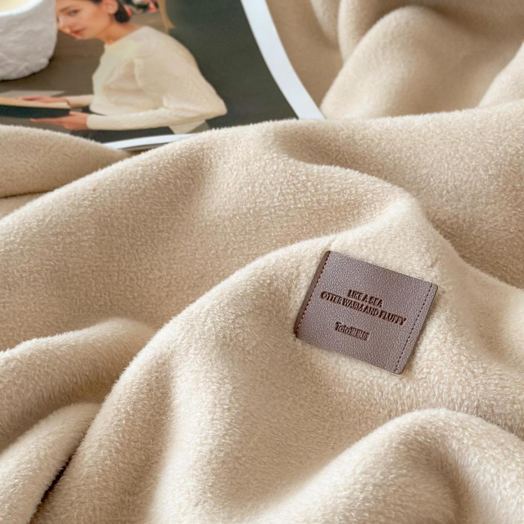 Double-Sided Imitation Cashmere Multi-Functional Thickened Blanket: Office Nap & Sofa Shawl