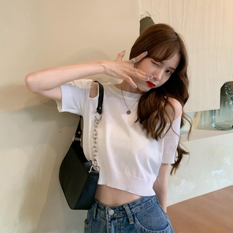 

Summer new Internet celebrity ice silk short-sleeved scheming off-the-shoulder T-shirt women s ins design sense short navel top tide One size fits all білий
