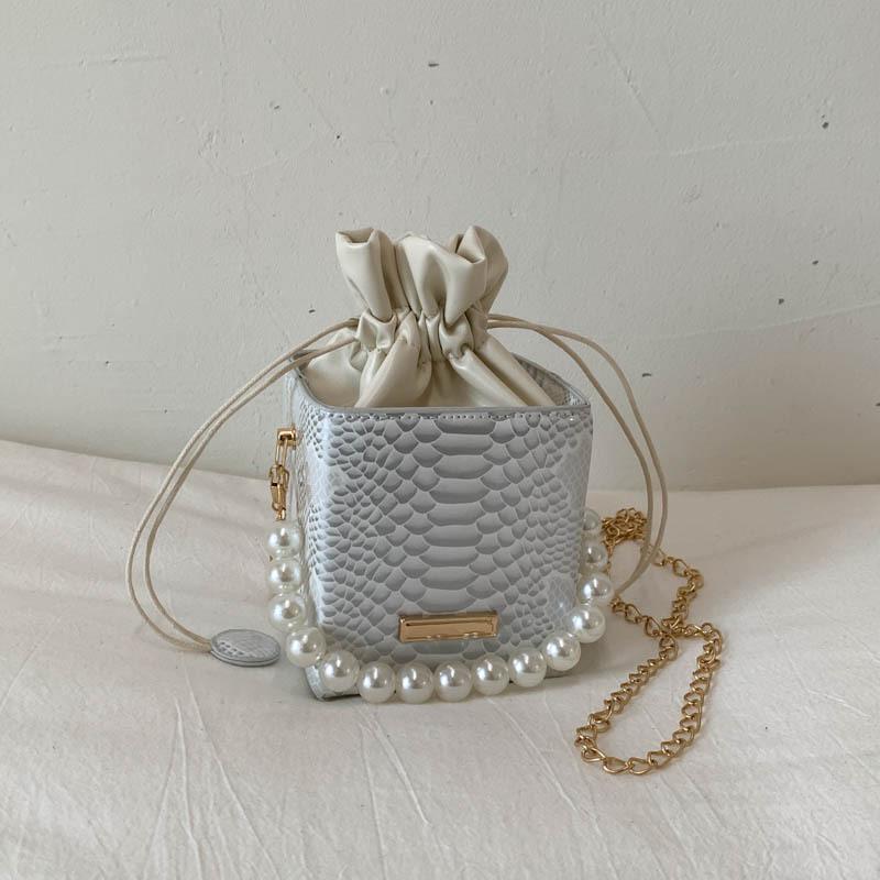 Small bag popular new fashion design pearl chain messenger bag shoulder square bucket commuter bag