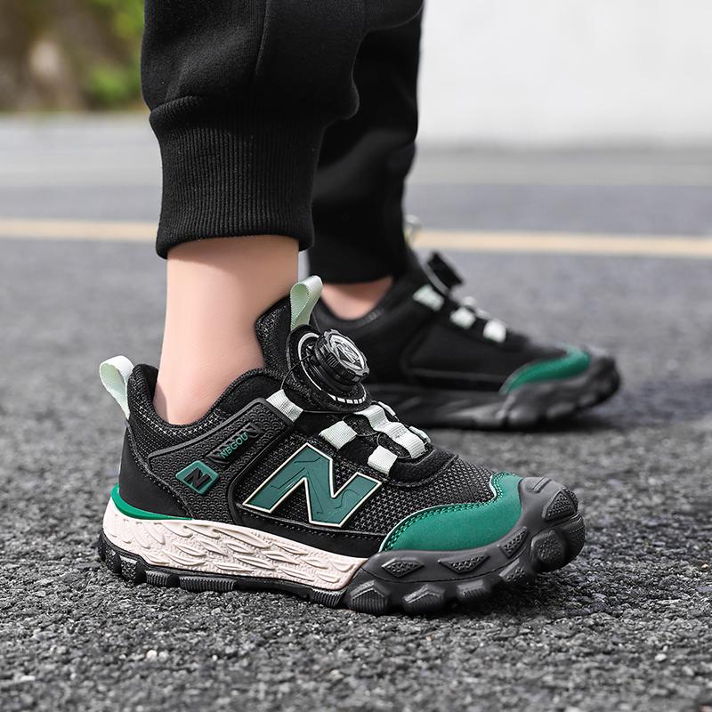 Kids Hiking Shoes All Seasons Walking Running Casual Sneakers Boys Girls Students School Tennis Sports Footwear