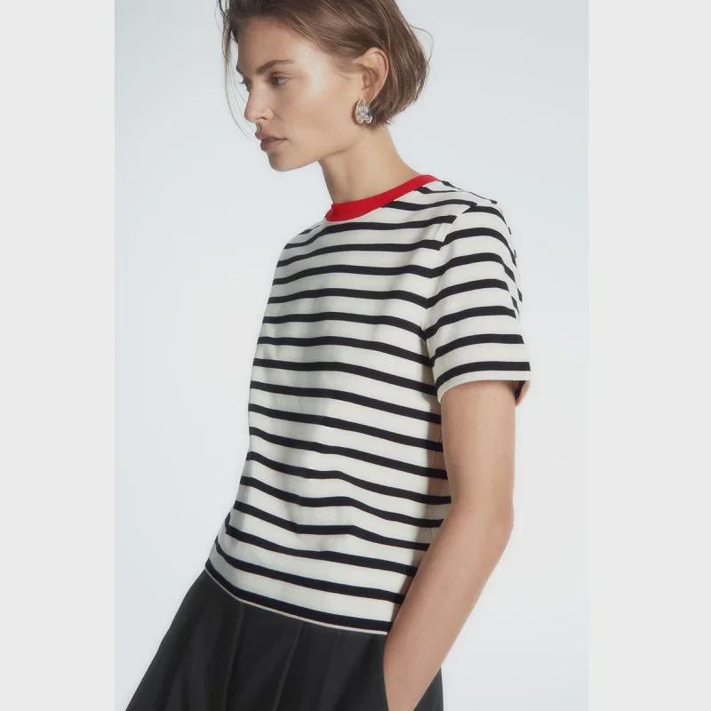 Koszulka damska COS Style z blokami kolorów, z okrągłym dekoltem i krótkim rękawem - Wiosna 2024